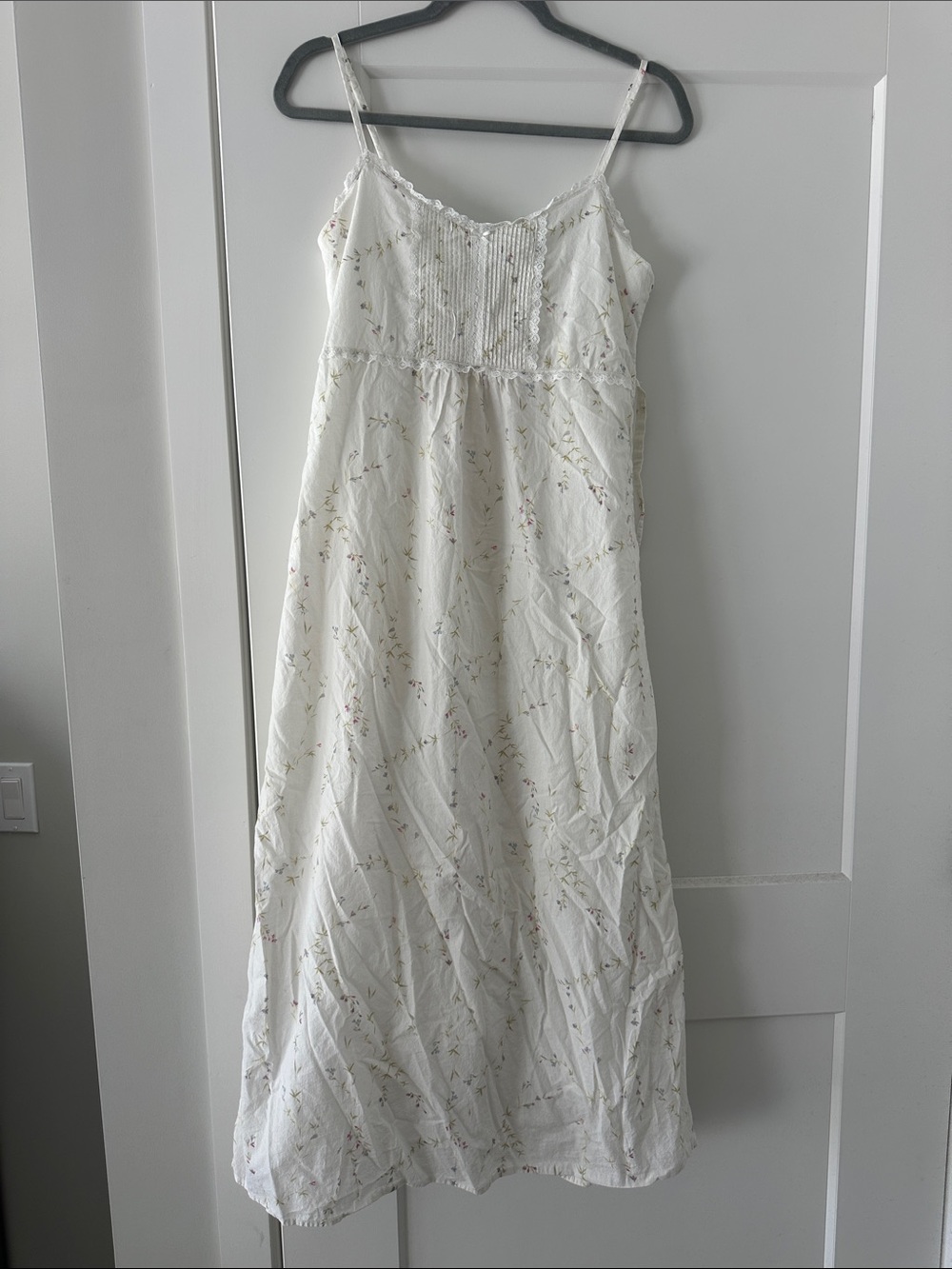 Brandy Melville White Floral Cotton Chemise Slip